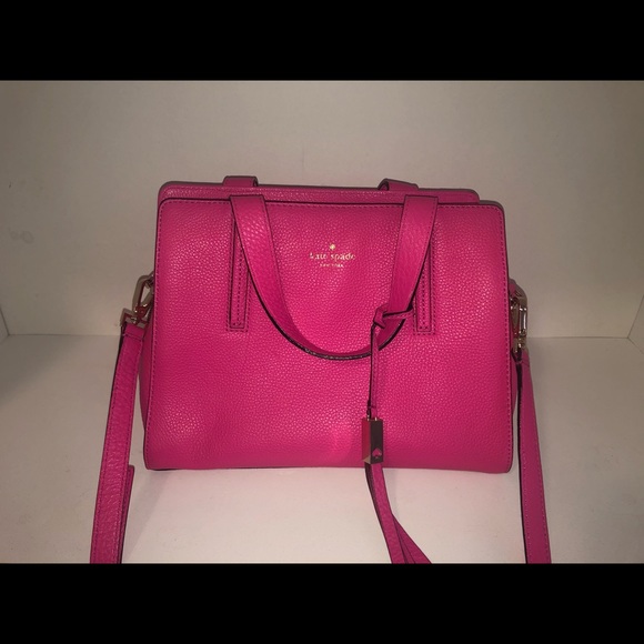 kate spade Handbags - Hot Pink Kate Spade Bag- Perfect Condition 💖